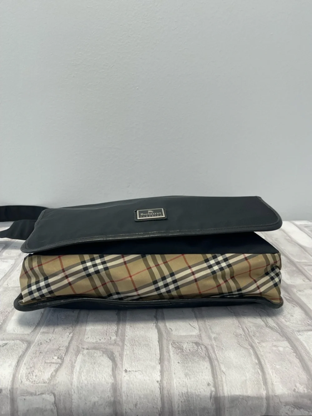 Burberry Vintage Nova Check Nylon/Leather Messenger Bag - Preowned